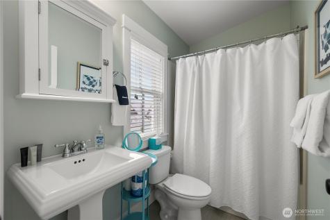 78 Pacifica Lane Pacific Beach WA 98571