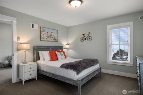78 Pacifica Lane Pacific Beach WA 98571