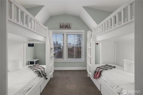 78 Pacifica Lane Pacific Beach WA 98571