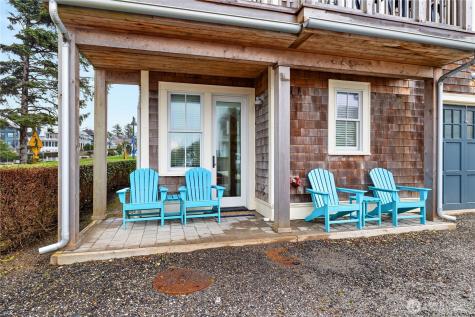78 Pacifica Lane Pacific Beach WA 98571