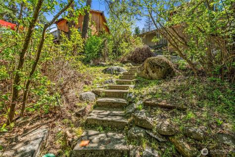 9864 E Leavenworth Road Leavenworth WA 98826