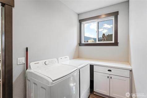 58 Ward Lane Manson WA 98831