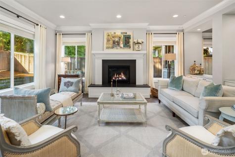 4525 90th Avenue SE Mercer Island WA 98040