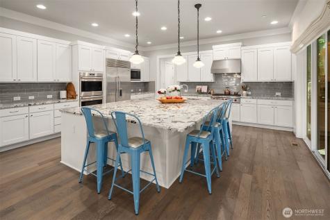 4525 90th Avenue SE Mercer Island WA 98040