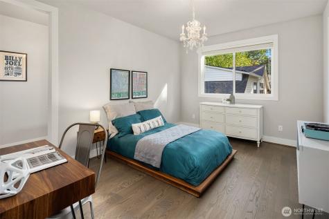 4525 90th Avenue SE Mercer Island WA 98040