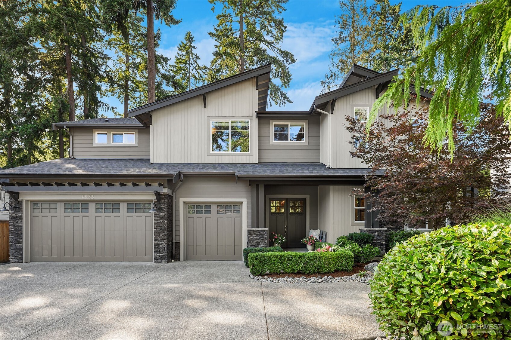 4525 90th Avenue SE Mercer Island WA 98040