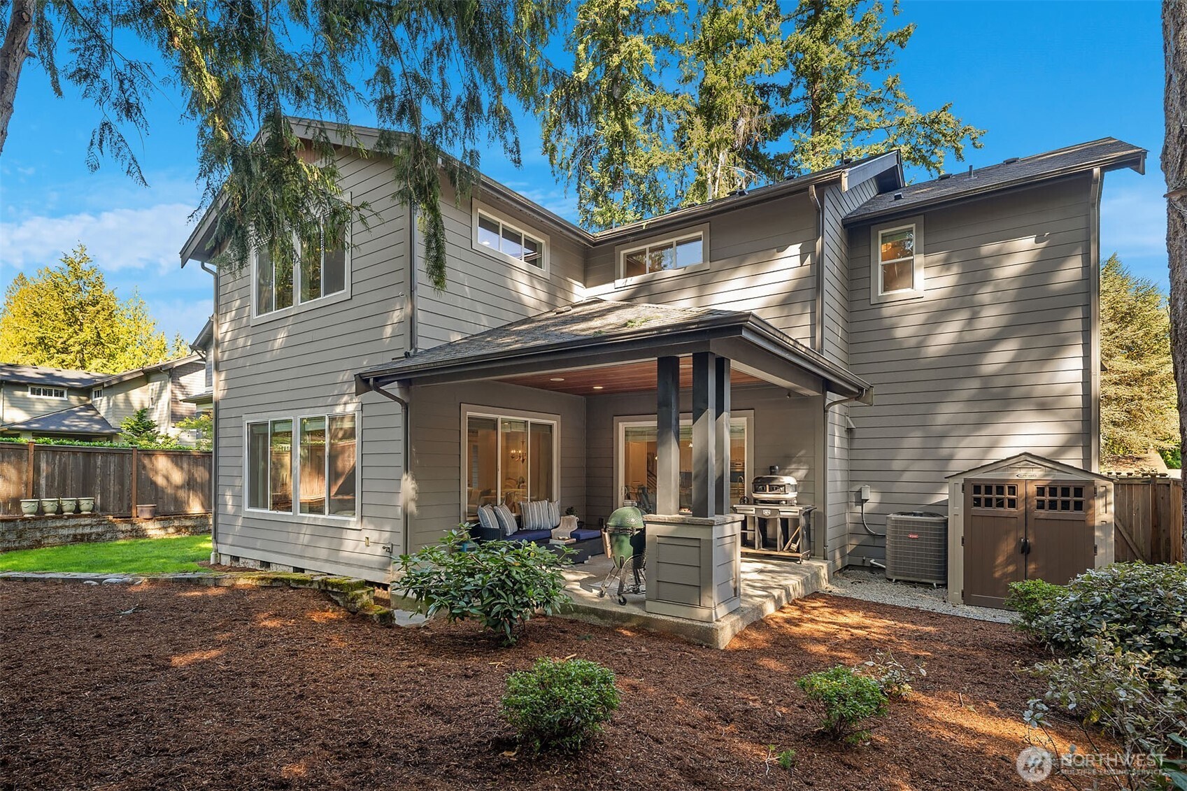 4525 90th Avenue SE Mercer Island WA 98040