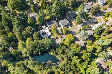 4525 90th Avenue SE Mercer Island WA 98040