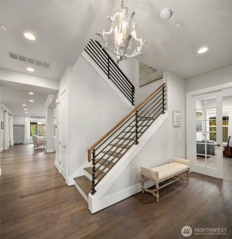 4525 90th Avenue SE Mercer Island WA 98040