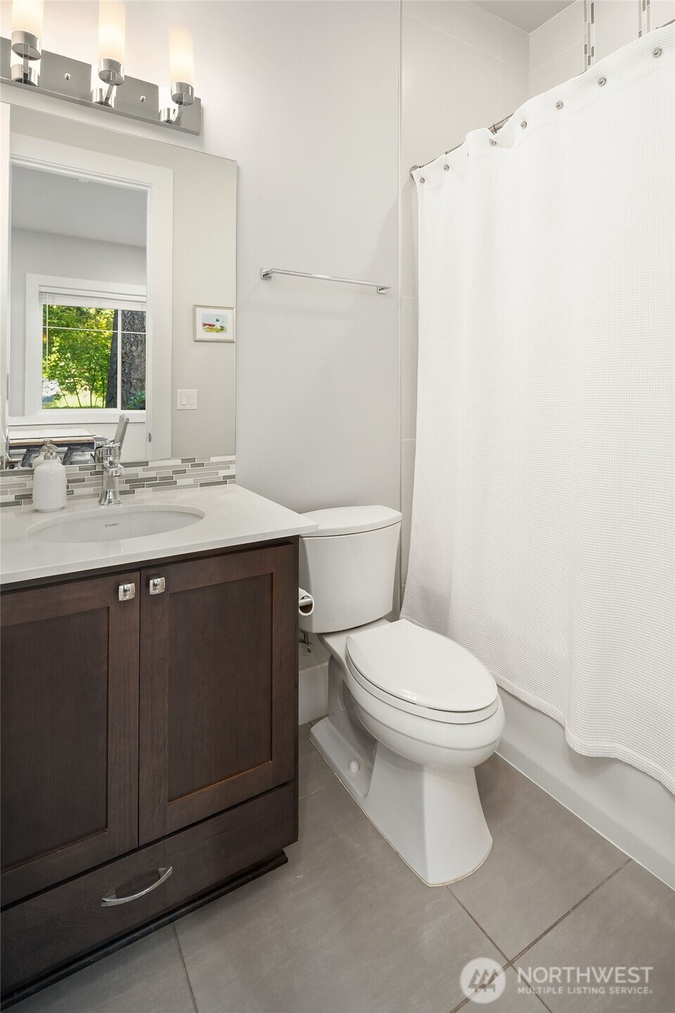 4525 90th Avenue SE Mercer Island WA 98040