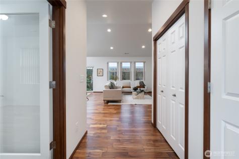 174 S 48th Street Mount Vernon WA 98274