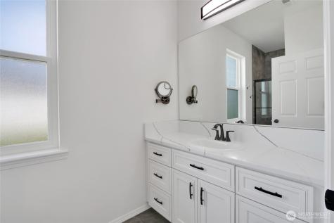 409 S Trillium Moses Lake WA 98837