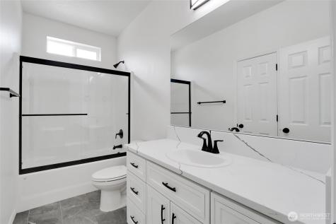 409 S Trillium Moses Lake WA 98837