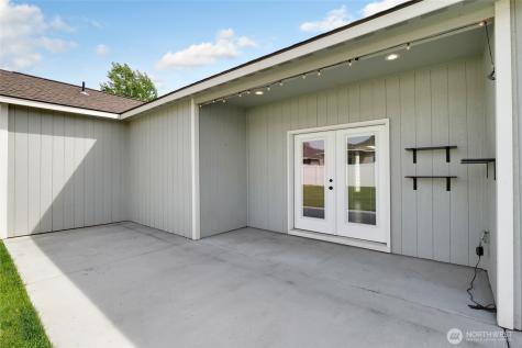 409 S Trillium Moses Lake WA 98837