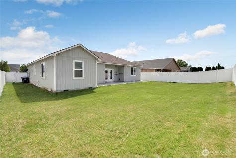 409 S Trillium Moses Lake WA 98837