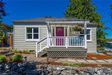 1822 College Seattle WA 98144