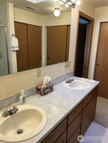 9216 70th Street SW Lakewood WA 98498