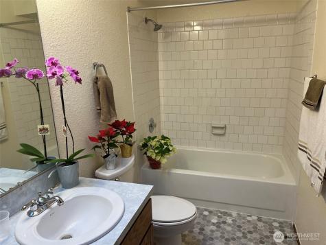 9216 70th Street SW Lakewood WA 98498