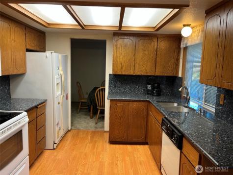 9216 70th Street SW Lakewood WA 98498