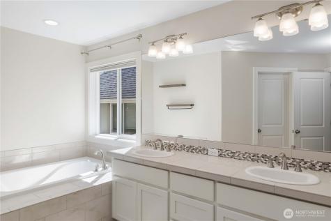 3098 SE 16th Street North Bend WA 98045