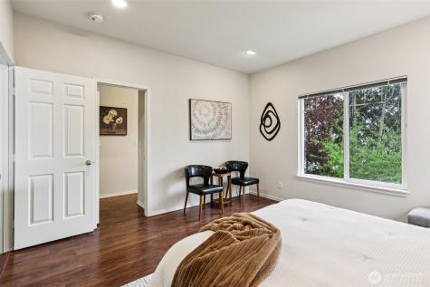 441 S 51st Court Renton WA 98055