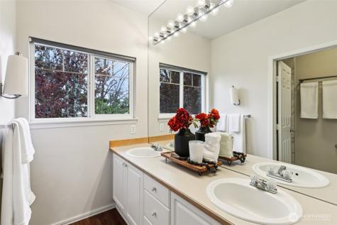 441 S 51st Court Renton WA 98055