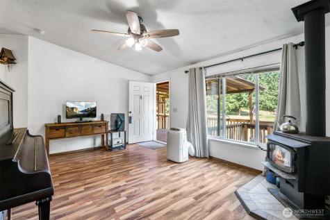 2702 143rd Avenue SE Tenino WA 98589