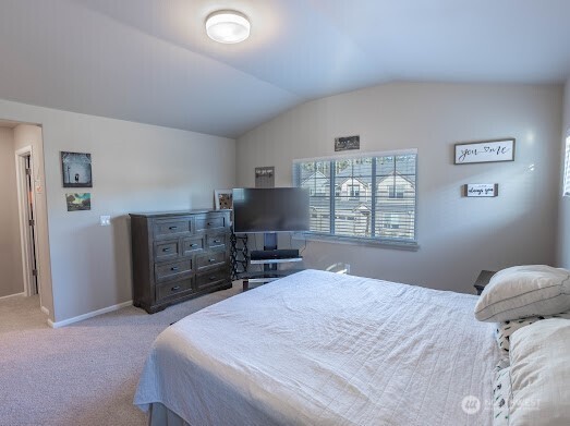 17622 Crossing Drive E Puyallup WA 98374
