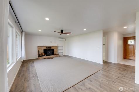 3162 SW Greatview Place Oak Harbor WA 98277