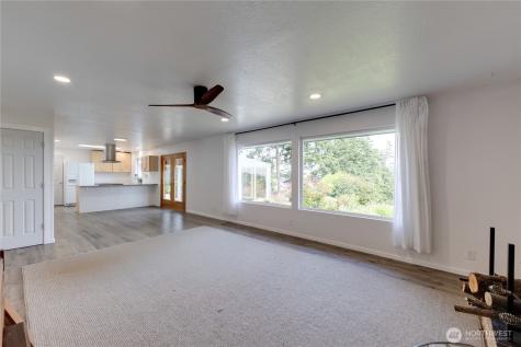 3162 SW Greatview Place Oak Harbor WA 98277