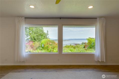 3162 SW Greatview Place Oak Harbor WA 98277