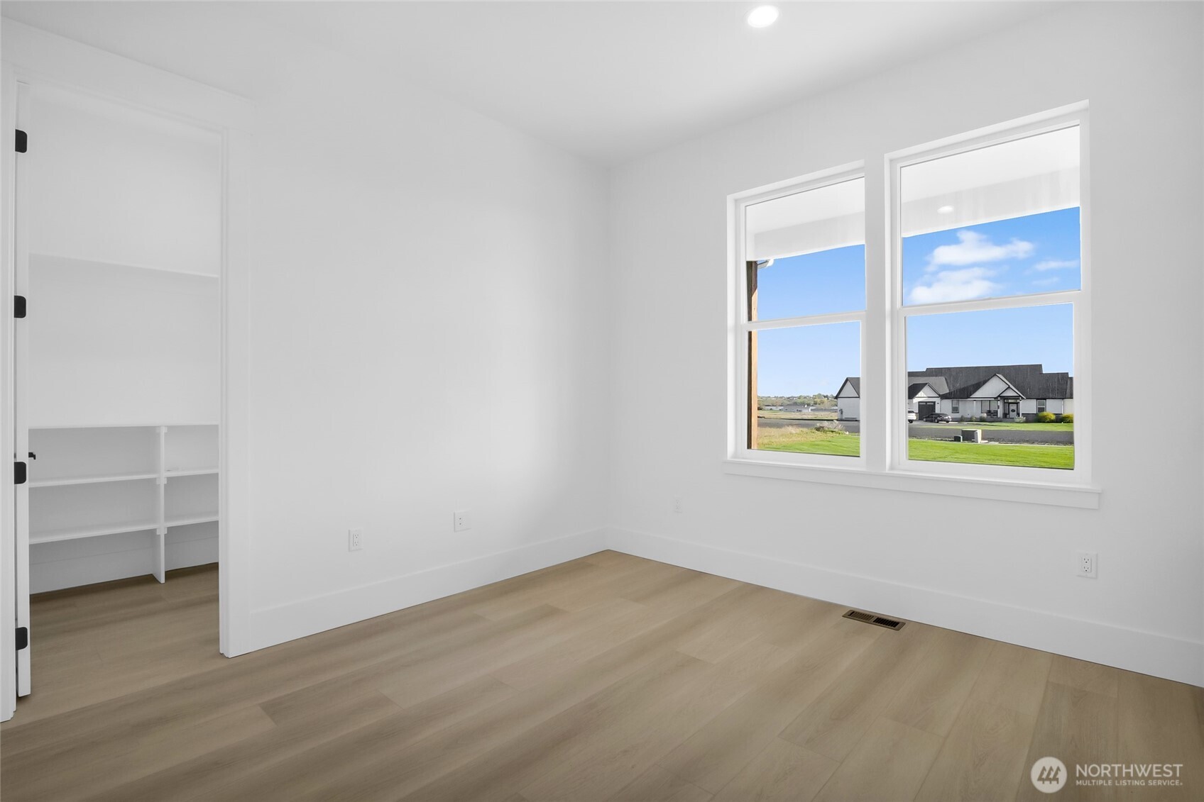 5324 NE Rd 7.3 Moses Lake WA 98837