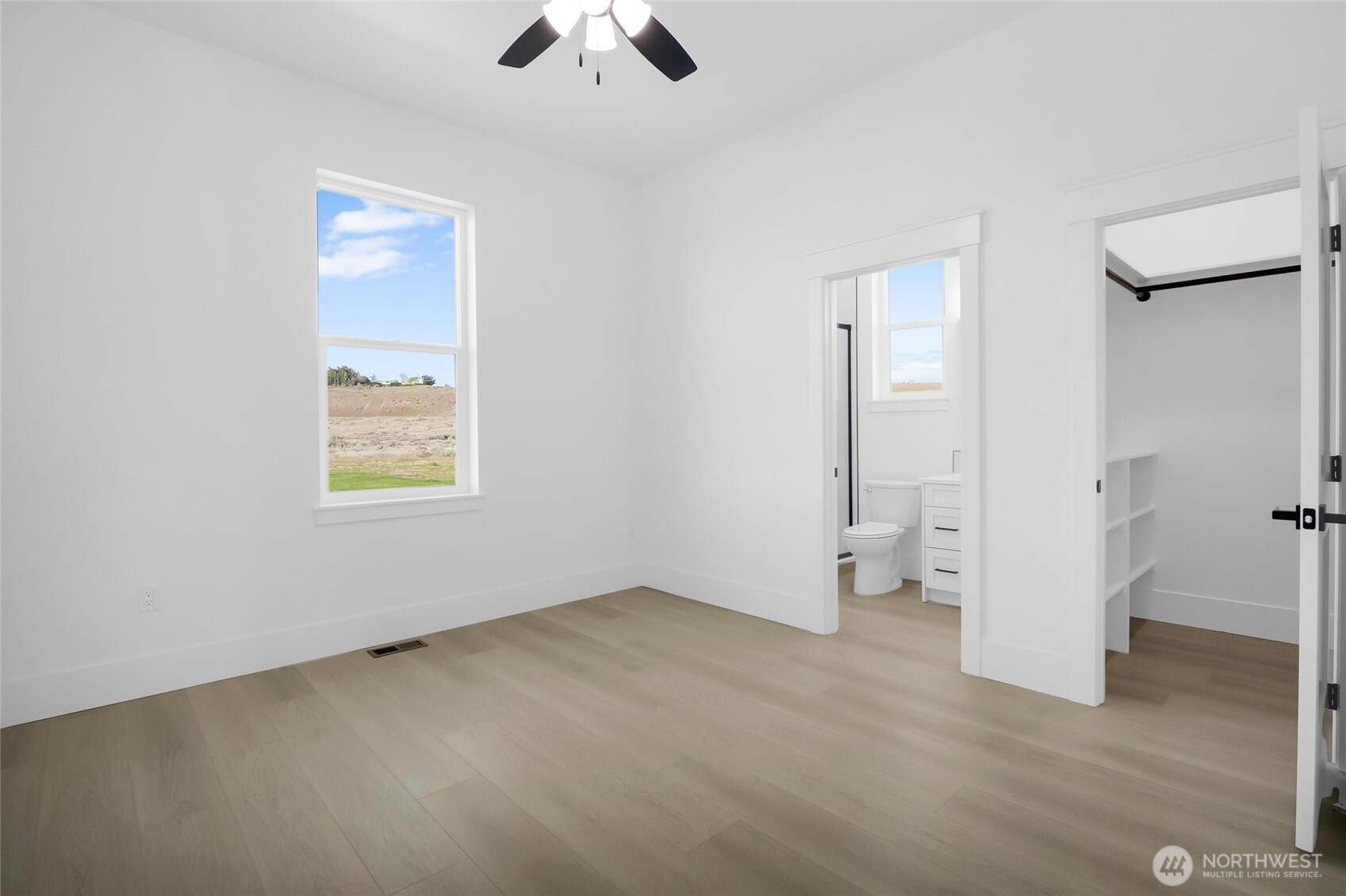 5324 NE Rd 7.3 Moses Lake WA 98837