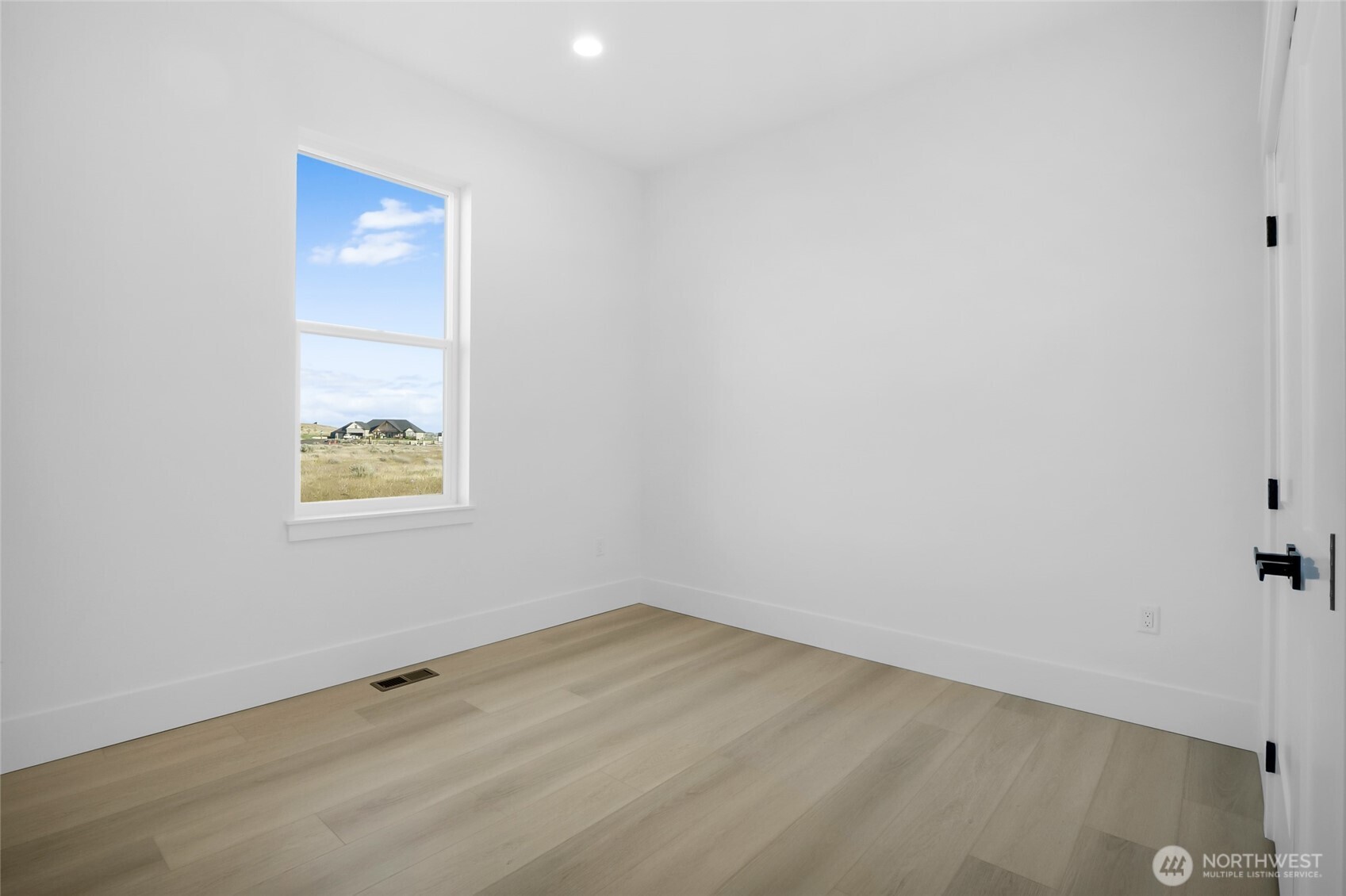 5324 NE Rd 7.3 Moses Lake WA 98837