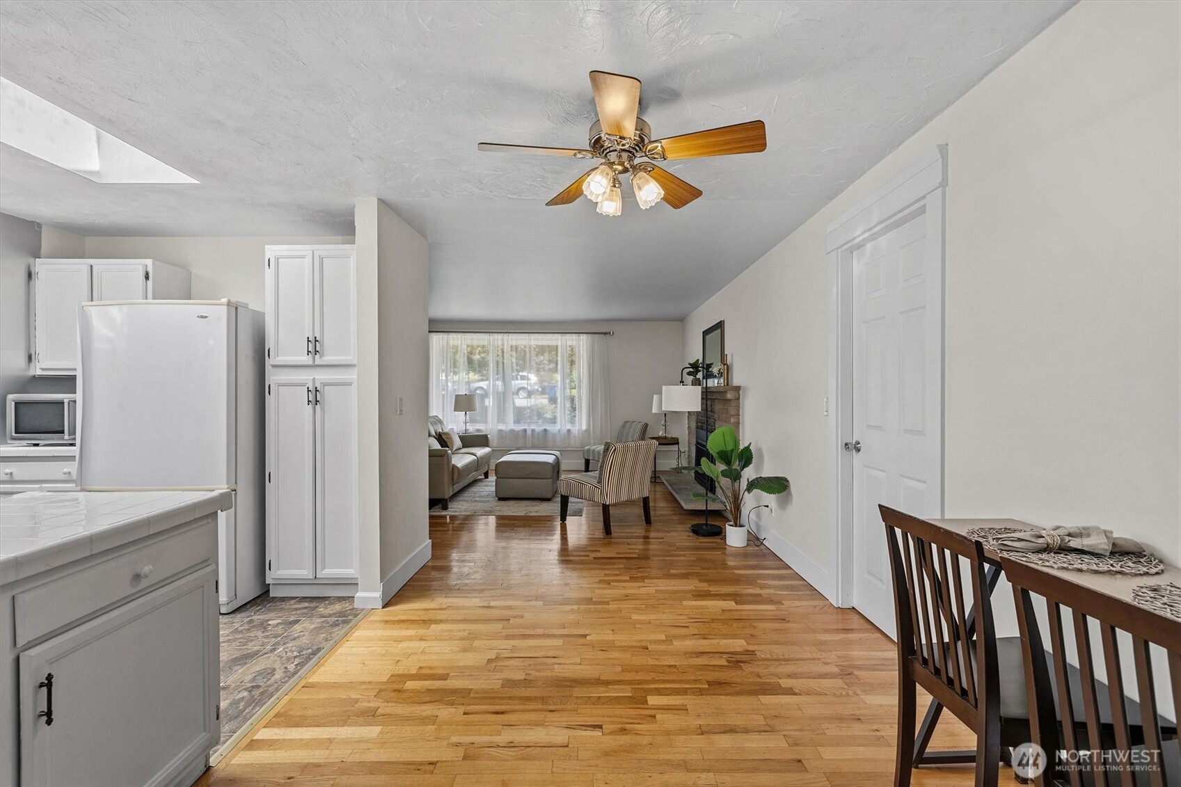 21718 88th Avenue W Edmonds WA 98026