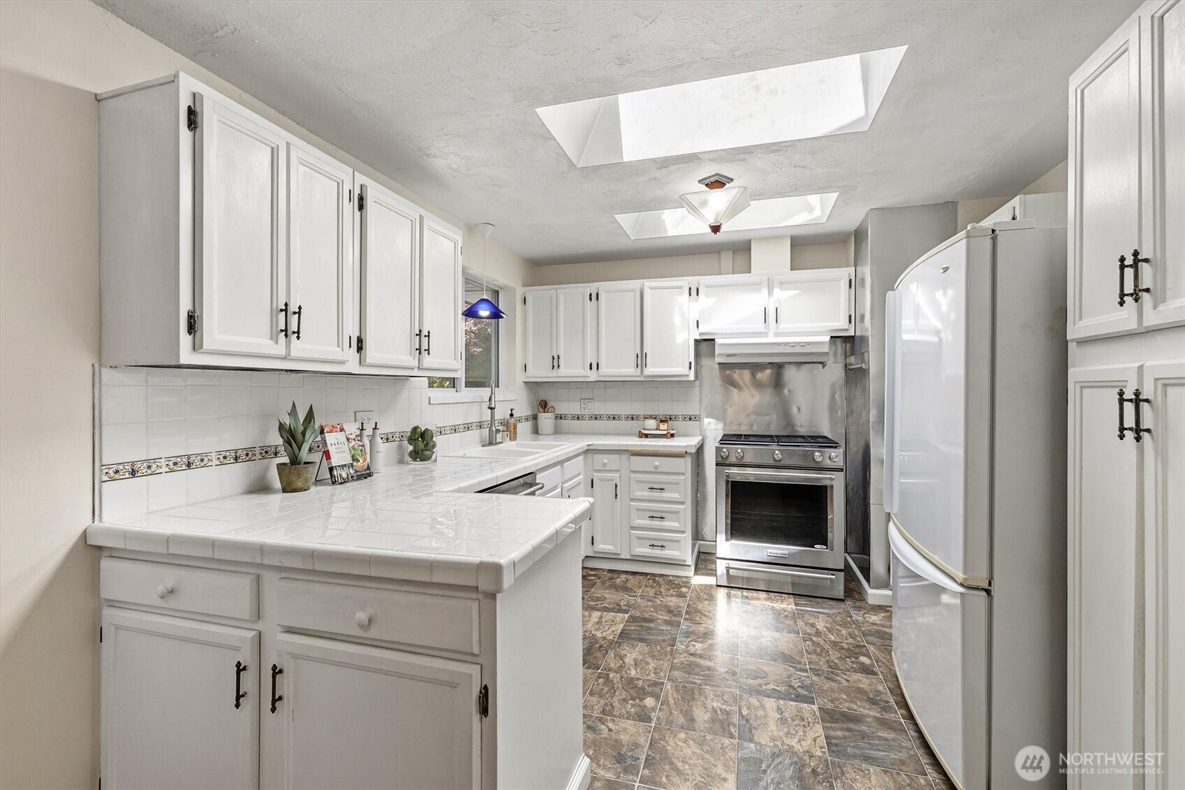21718 88th Avenue W Edmonds WA 98026