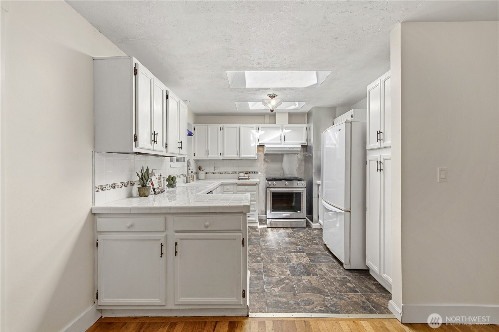 21718 88th Avenue W Edmonds WA 98026