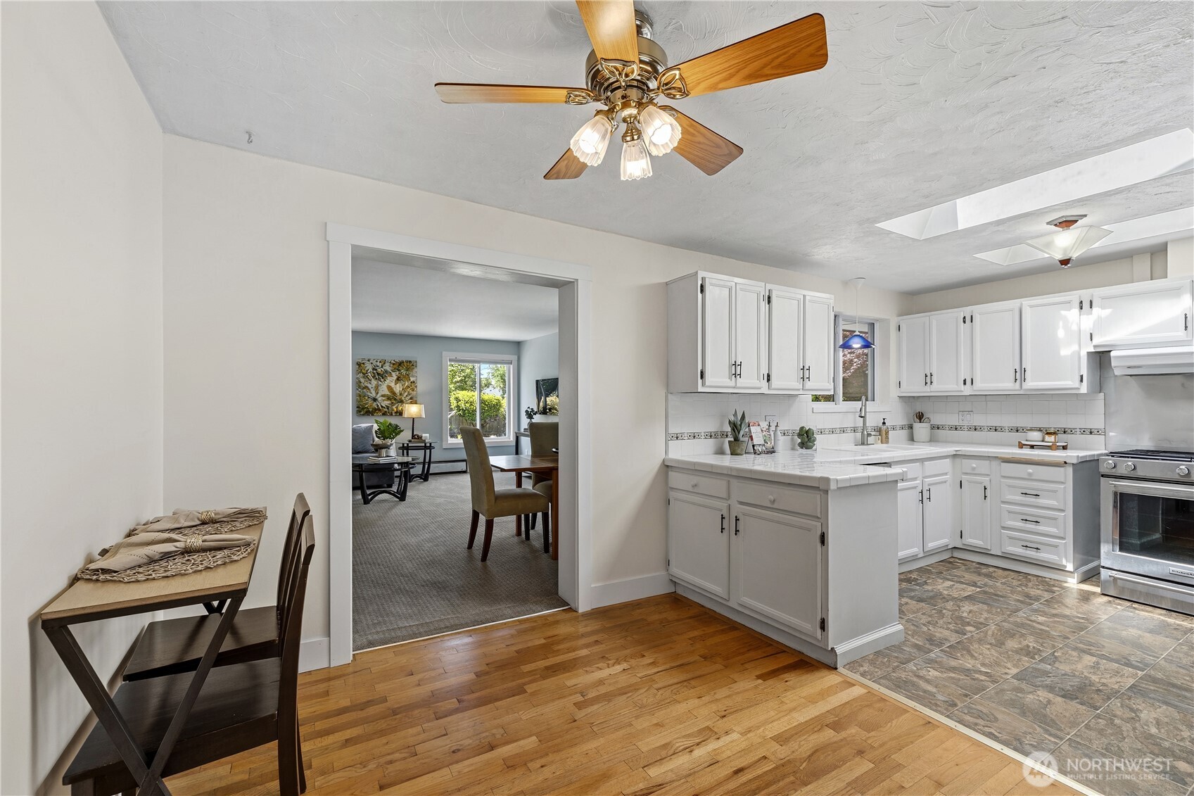 21718 88th Avenue W Edmonds WA 98026