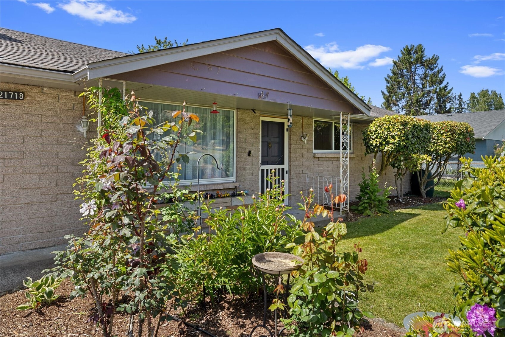 21718 88th Avenue W Edmonds WA 98026