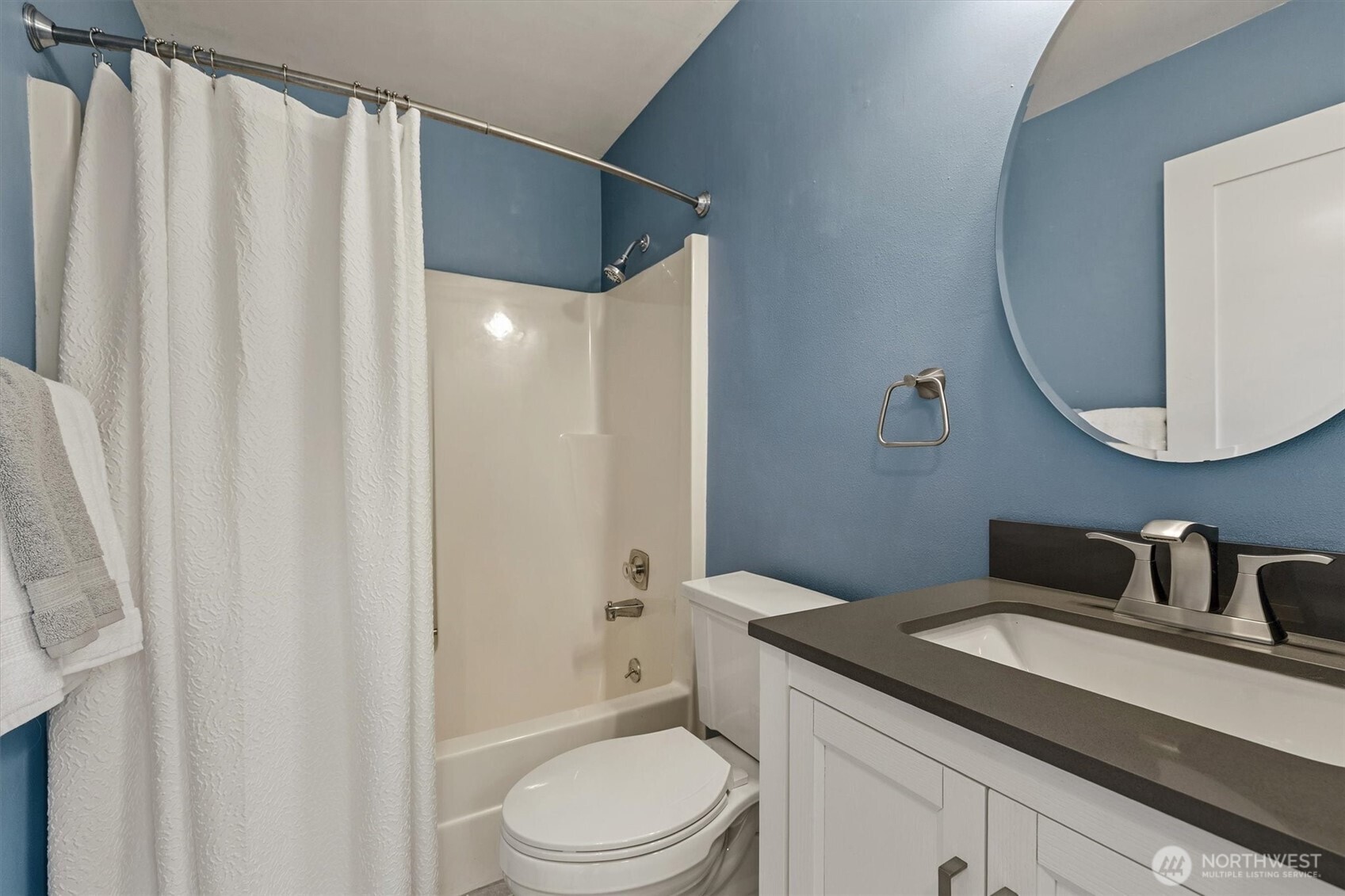 21718 88th Avenue W Edmonds WA 98026