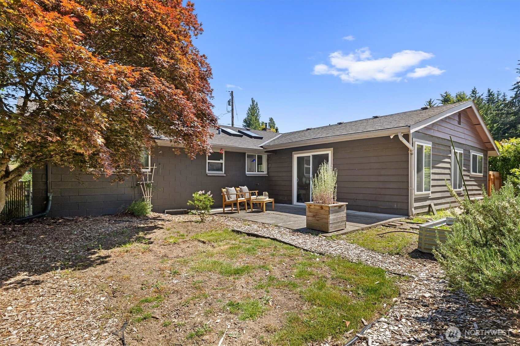 21718 88th Avenue W Edmonds WA 98026
