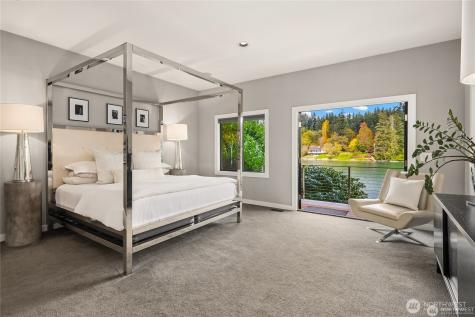 5482 Fletcher Landing NE Bainbridge Island WA 98110