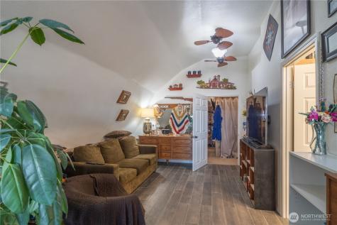 3095 E.5 NE Moses Lake WA 98837