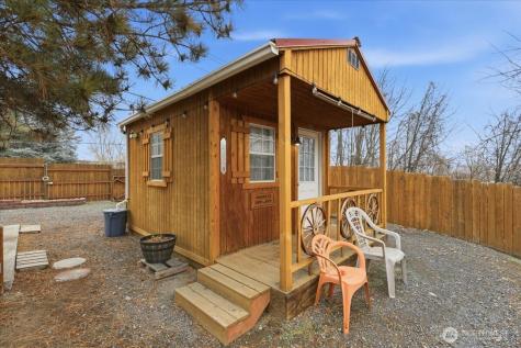 614 W Loop Drive Moses Lake WA 98837