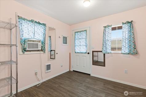 614 W Loop Drive Moses Lake WA 98837