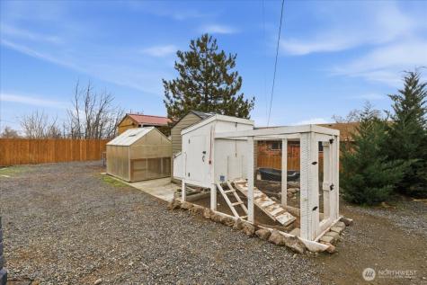 614 W Loop Drive Moses Lake WA 98837
