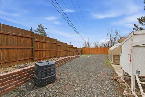 614 W Loop Drive Moses Lake WA 98837