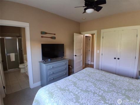 125 Barefoot Lane Oroville WA 98844