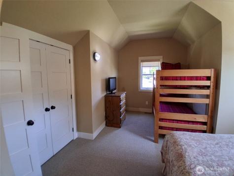 125 Barefoot Lane Oroville WA 98844