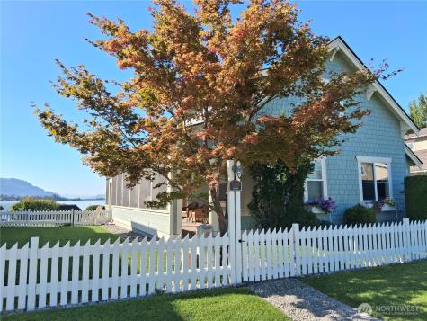 125 Barefoot Lane Oroville WA 98844